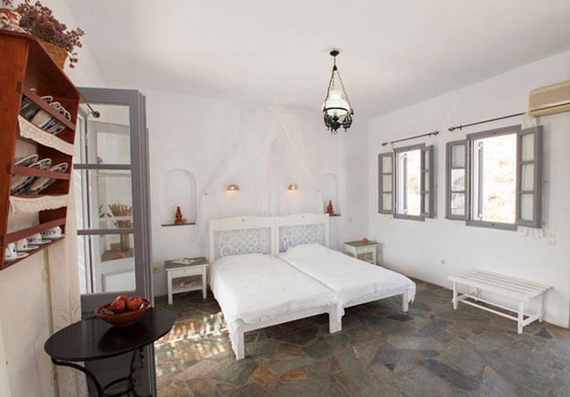 Δίκλινο στούντιο στα Ostria studios στη Σίφνο